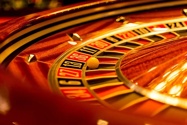 Mobile live-dealer table view on otbola slot